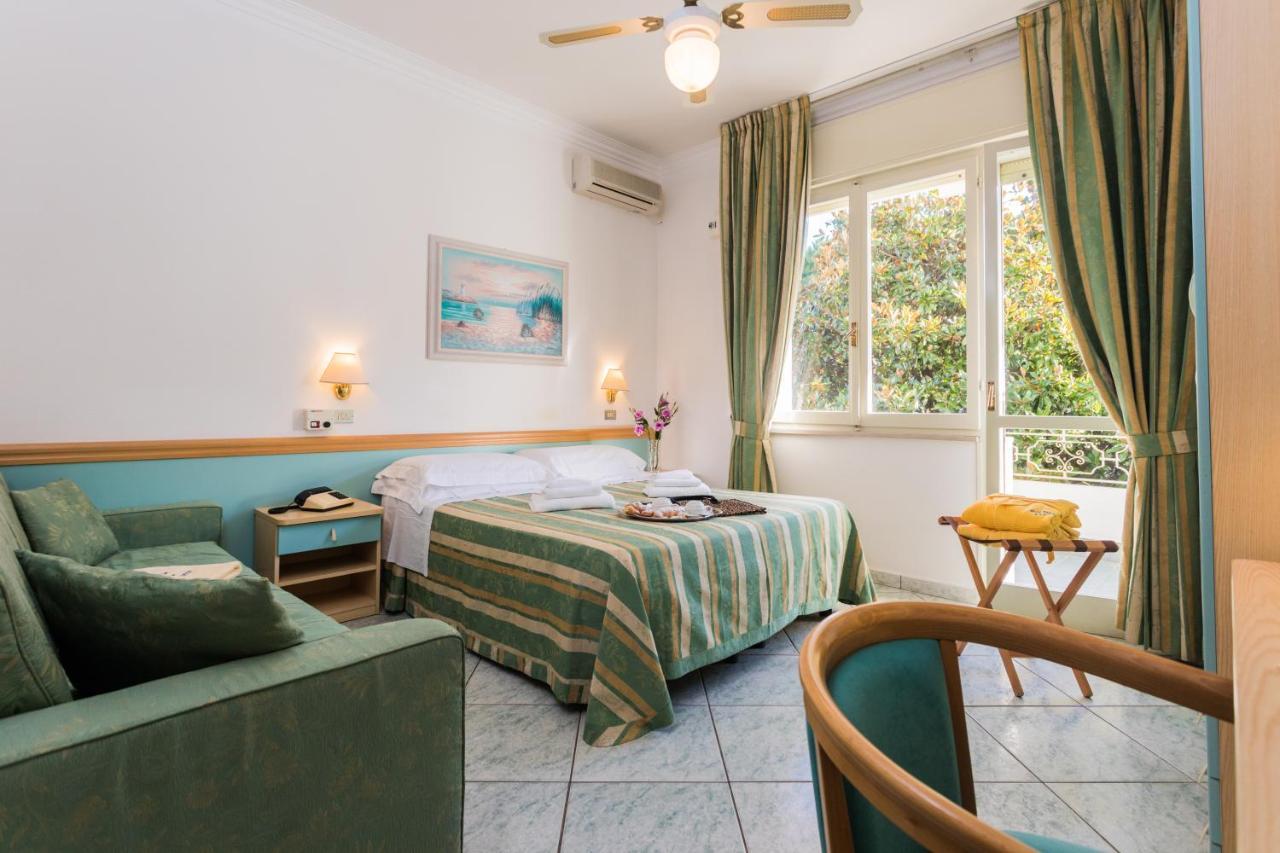 Hotel Bamby Cervia Esterno foto