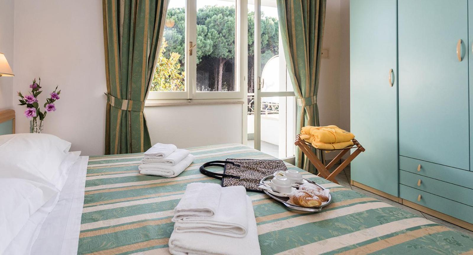 Hotel Bamby Cervia Esterno foto